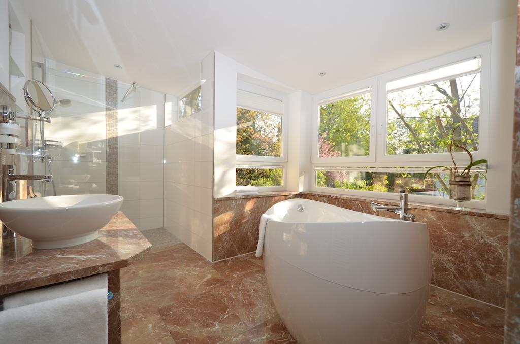 Boutique Hotel Friesinger Kressbronn am Bodensee Pokoj fotografie